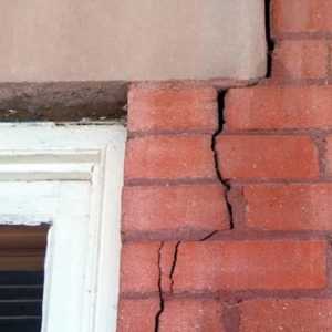 a crack in a brick wall